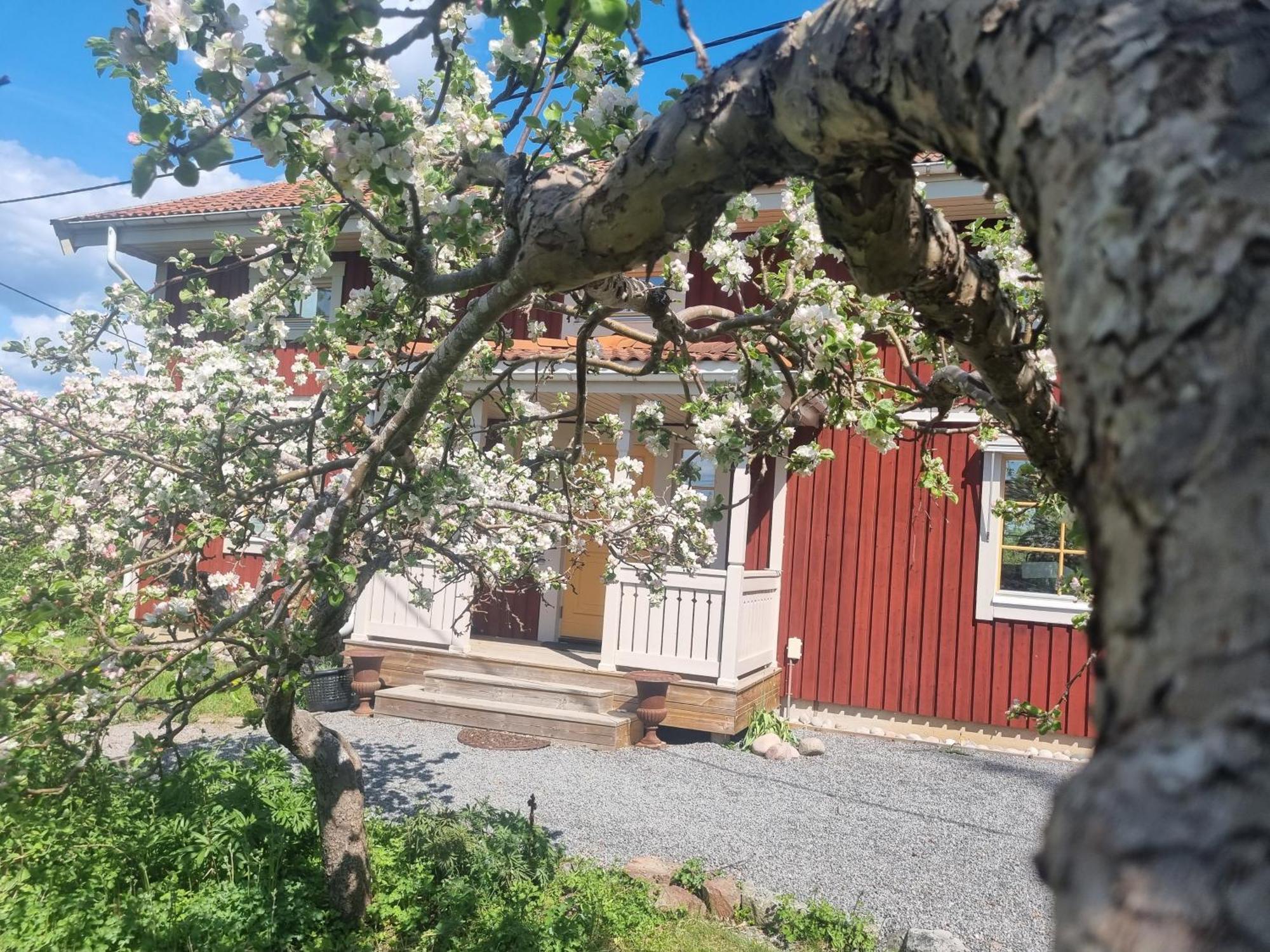 Saellinge House - Cozy Villa With Fireplace And Garden Close To Uppsala Exterior photo