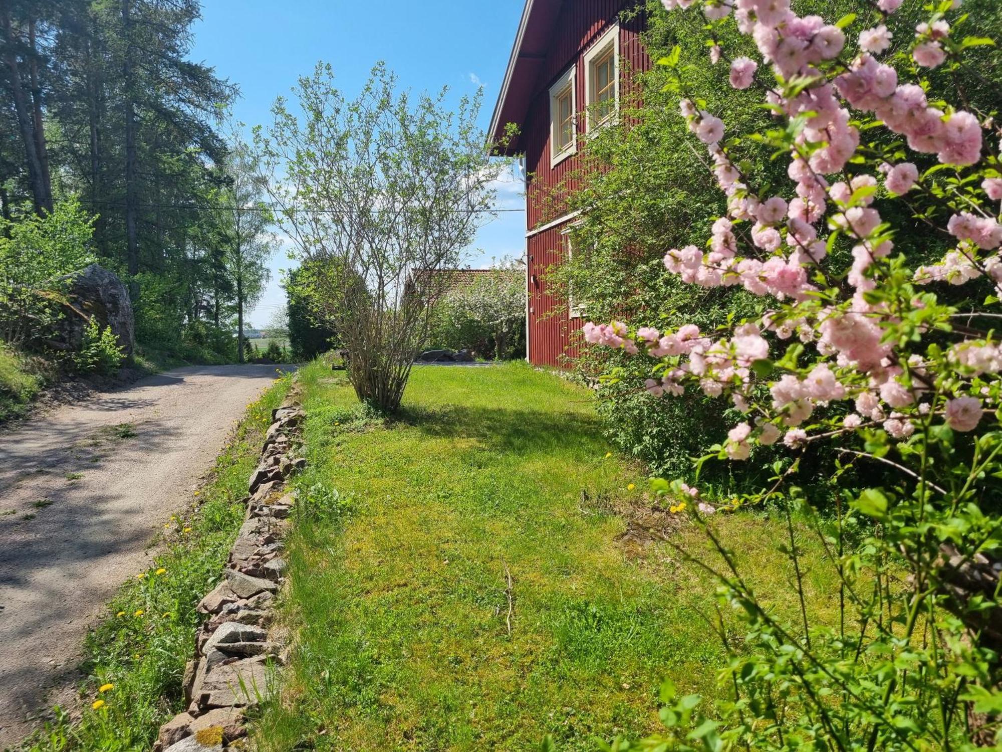 Saellinge House - Cozy Villa With Fireplace And Garden Close To Uppsala Exterior photo
